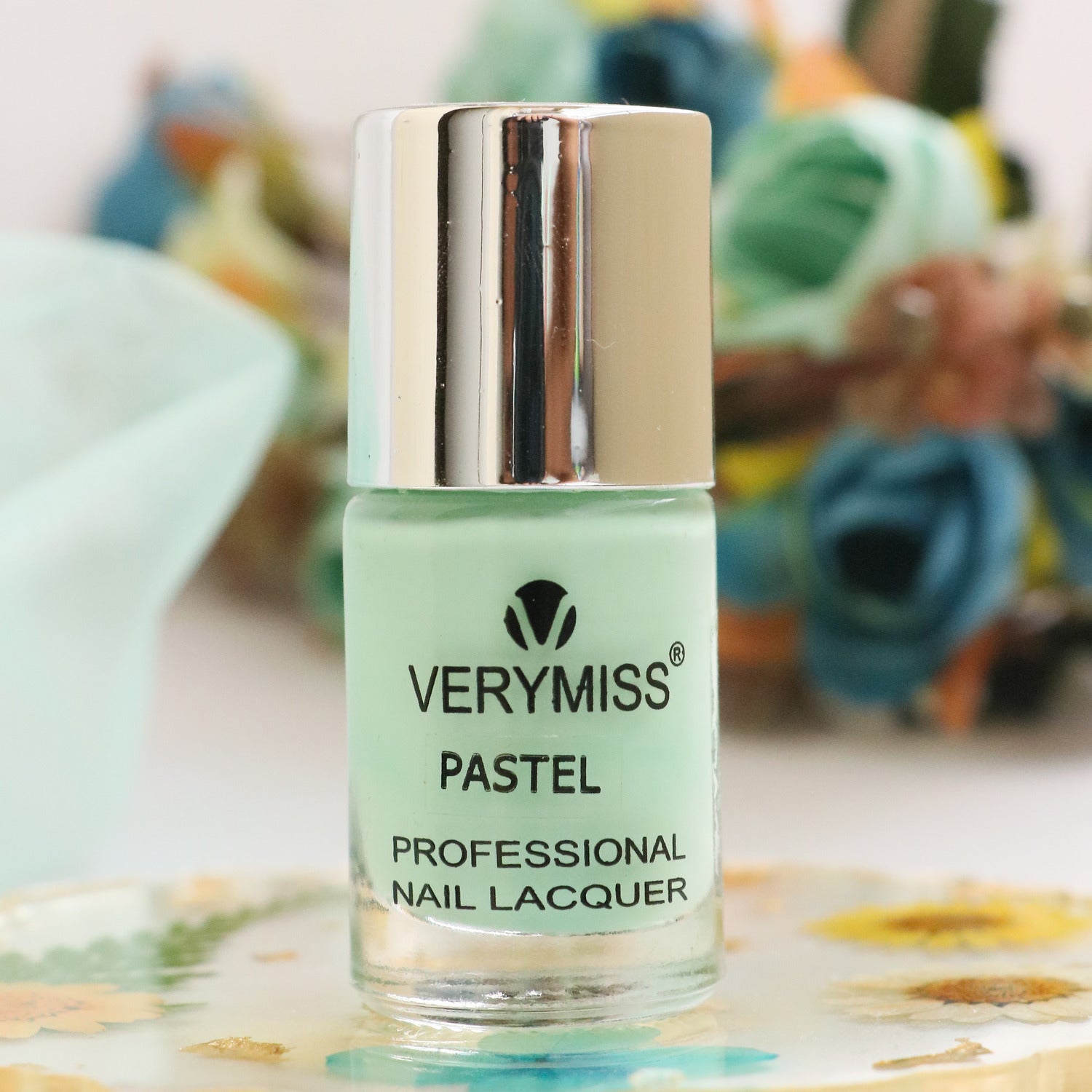Professional Nail Lacquer - P302 Pastel Green